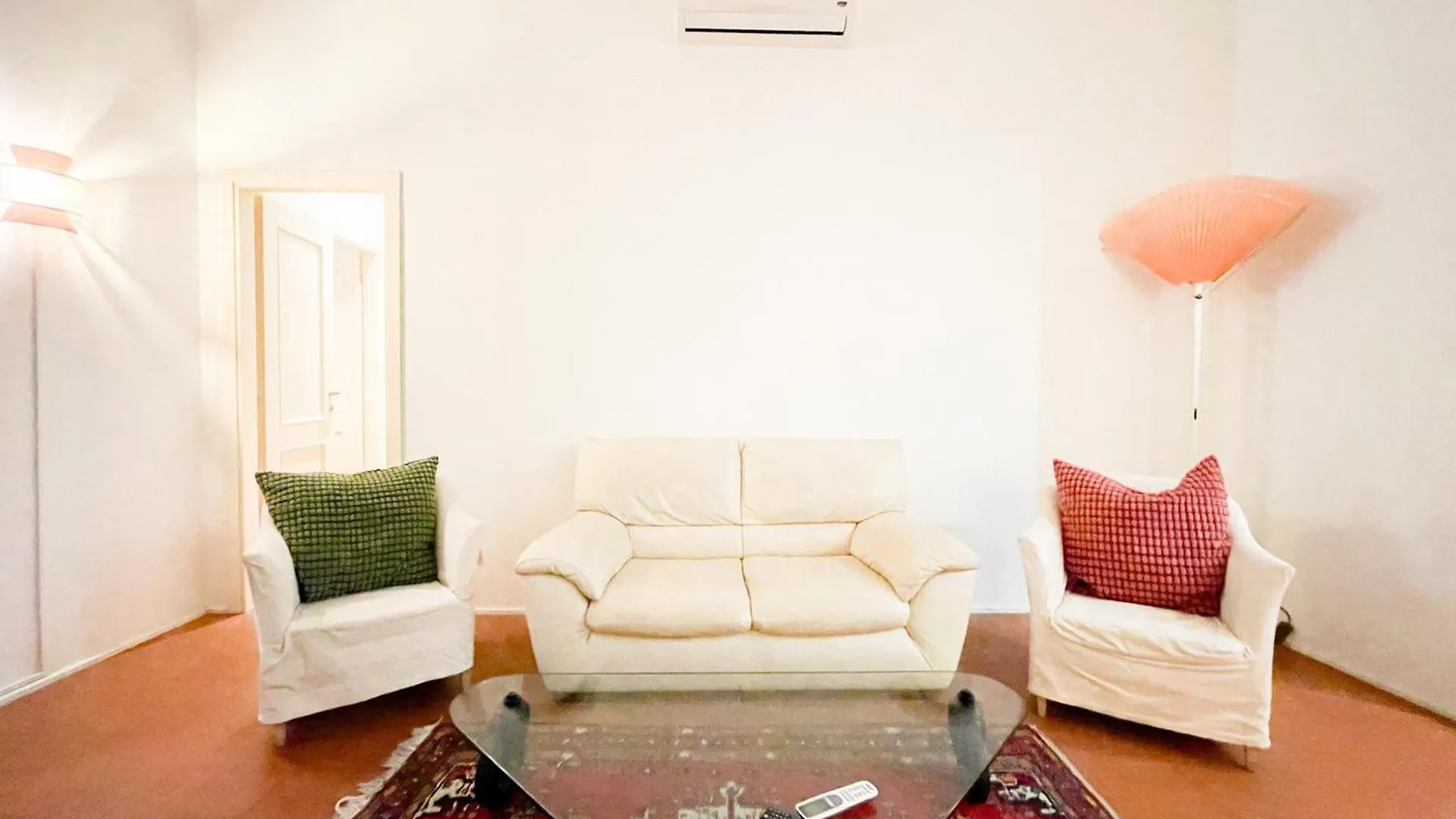 Apartment Stile & Comfort Near P. Signoria Florence Italy